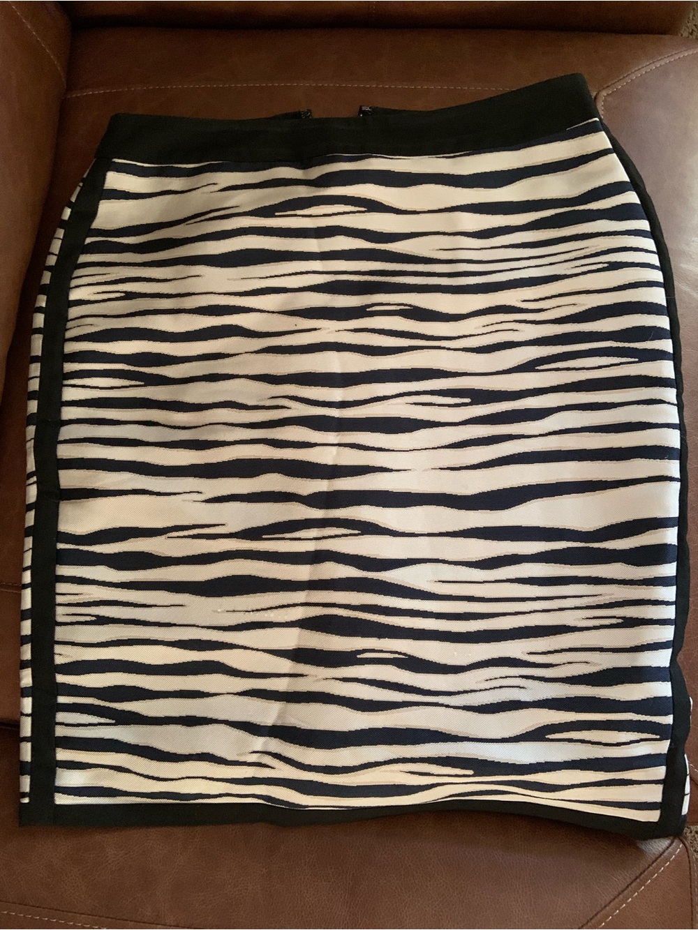 Ann Taylor Black and Off White Zebra-Print Pencil Skirt
